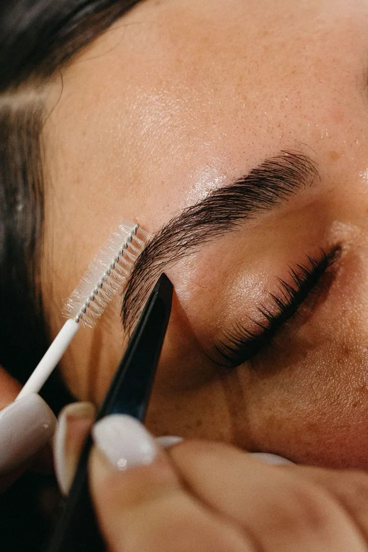 Formation Brow Lift — Le poste et le matériel Démonstration pratique de la formation Brow Lift