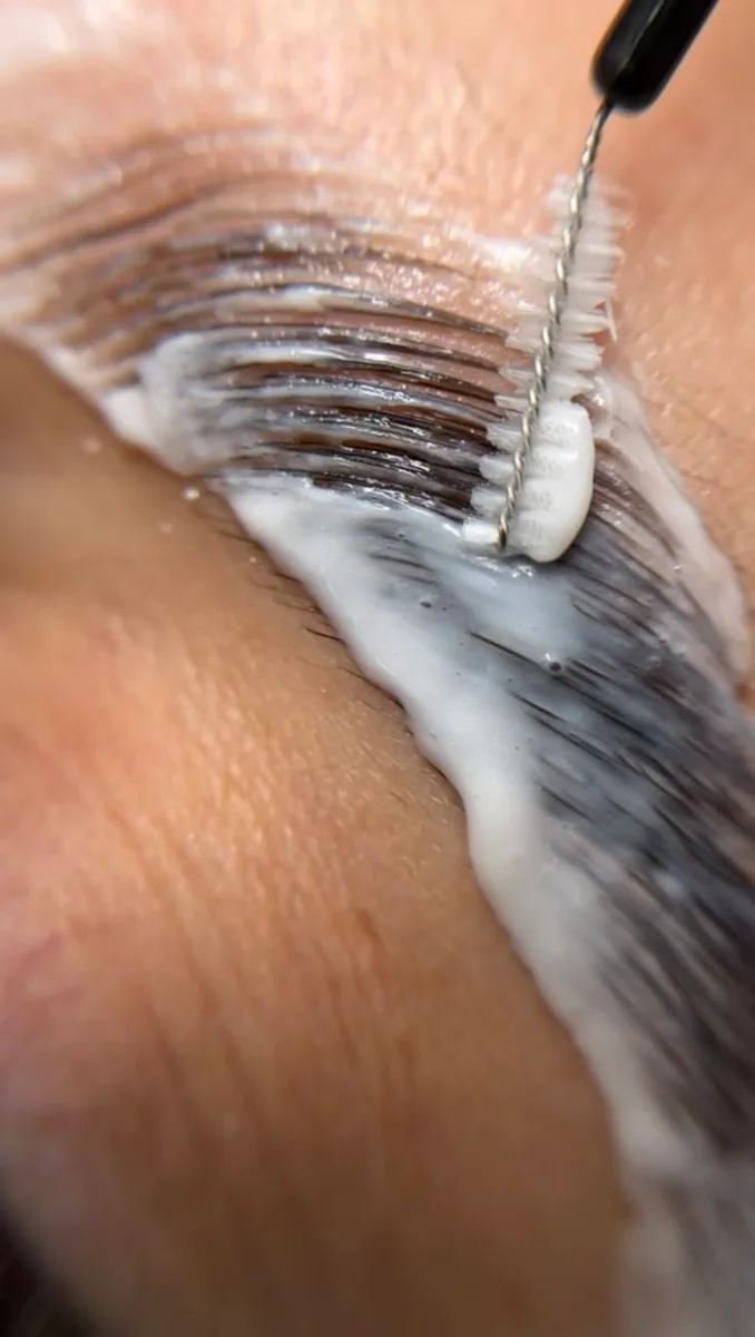 Formation Brow Lift — Le protocole et ses finitions Préparation d’une session Brow Lift dans un institut