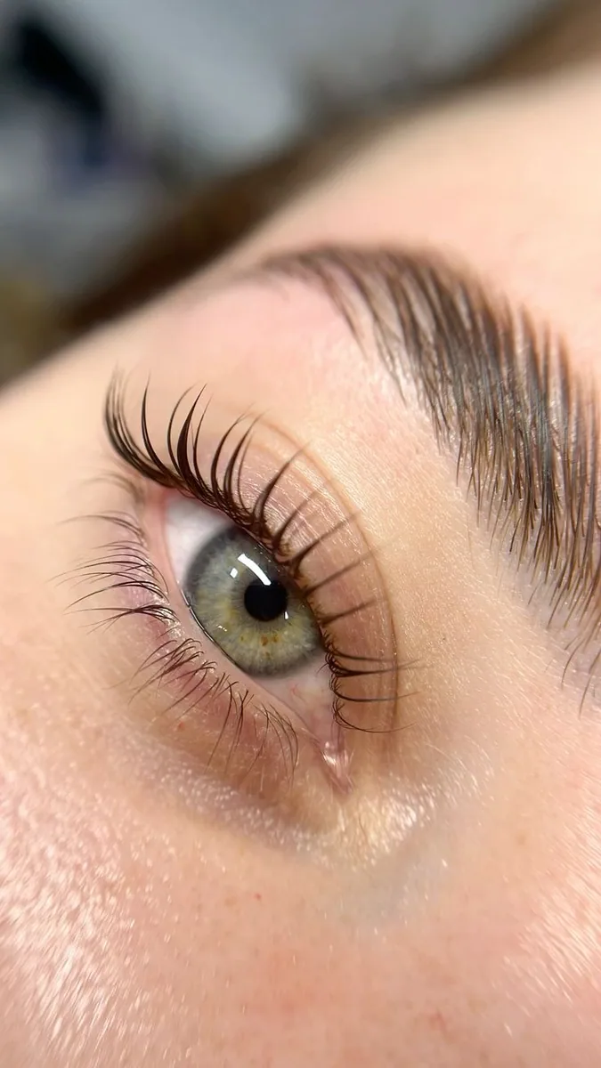 Formation Lash Lift Coréen — Le poste et le matériel Démonstration pratique de la formation Lash Lift coréen